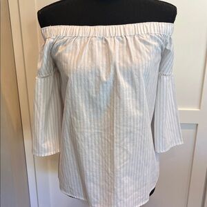 NWT Abercrombie & Fitch Off-Shoulder White Blouse Size M